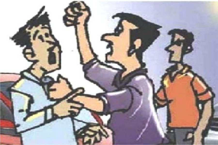 खनन माफियाओं ने तीन भाइयों समेत चार मजदूरों को हमला किया
