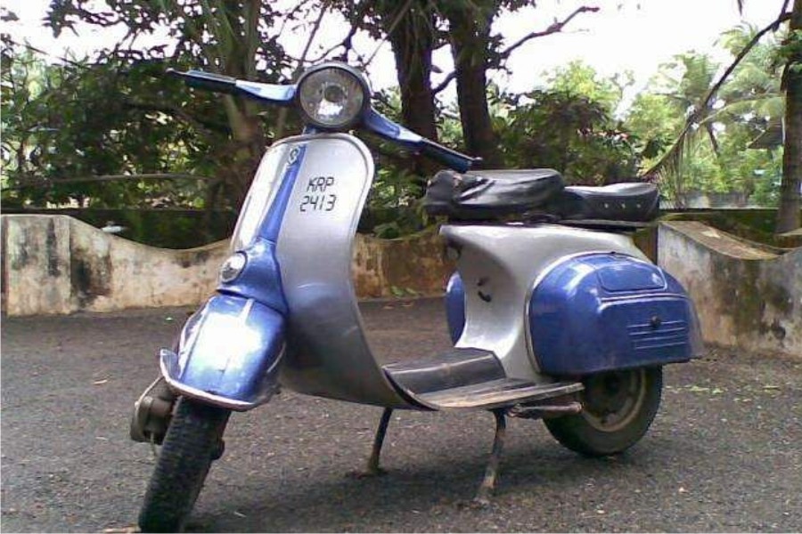 हाई सिक्योरिटी नम्बर प्लेट के लिए बजाज है परेशान