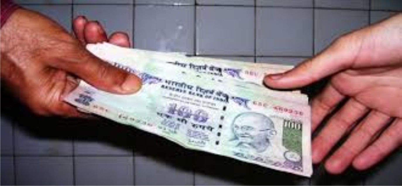 500 रुपए रिश्वत लेते महिला पटवारी के सहायक को विजिलेंस की टीम ने रंगे हाथ किया गिरफ्तार