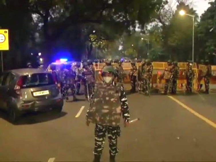 ब्रेकिंग न्यूज - दिल्ली में दूतावास के पास ब्लास्ट