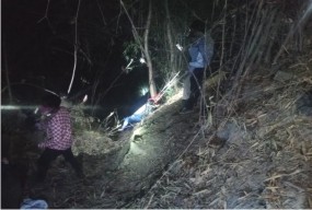 युवक और युवती का शव पेड़ पर लटके मिलने से हड़कंप