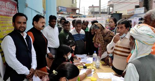 नूतन ओजस हॉस्पिटल के सहयोग से निःशुल्क चिकित्सा शिविर का आयोजन