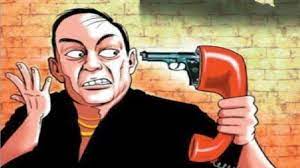 डॉक्टर से यूपी के बदमाश ने मांगी तीन करोड़ रुपये की रंगदारी