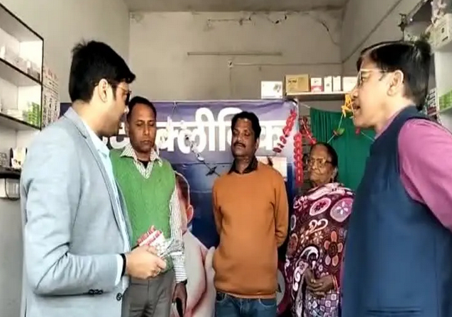 जिले में क्लीनिकों पर कार्यवाही 5 क्लीनिक सील