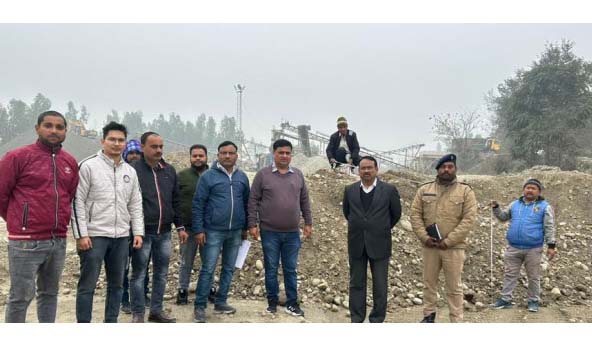 बाजपुर व काशीपुर में 16 रामनगर में 2 स्टोन क्रेशर्स सील