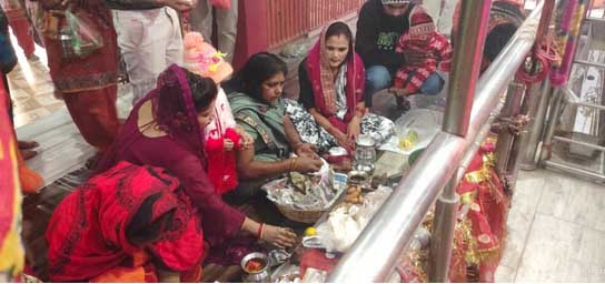 श्री शीतला देवी माता मंदिर में श्रद्धालुओं की भीड शुरू