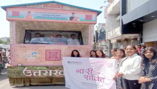 “मानसखंड” झाँकी का आज काशीपुर में प्रदर्शन, लोगों ने ली सेल्फी