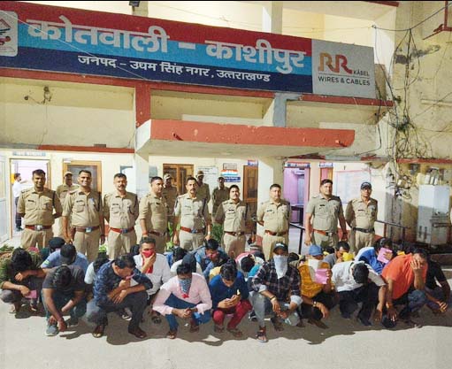 पुलिस की ऑपरेशन-इवनिंग-स्टॉर्म के अंतर्गत बड़ी कार्यवाही 80 व्यक्ति गिरफ्तार