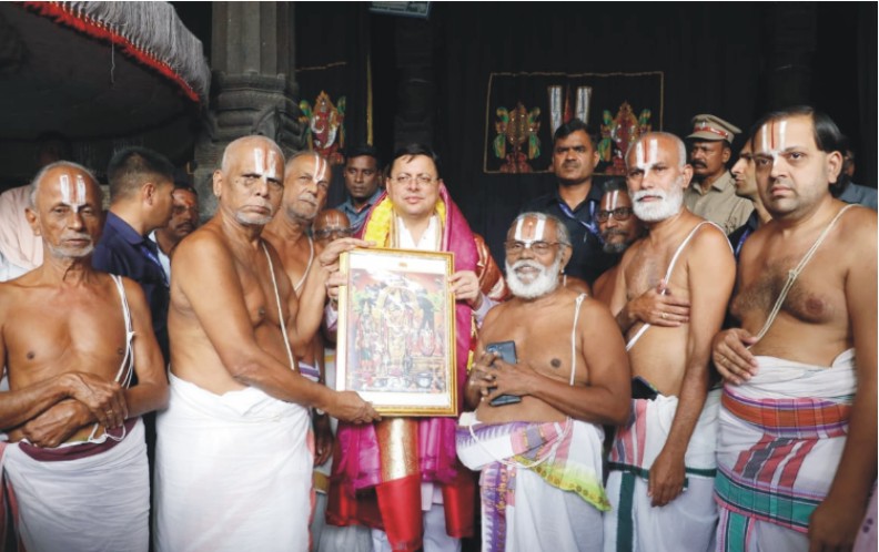 सीएम धामी ने चेन्नई में पार्थसारथी मंदिर में की पूजा अर्चना