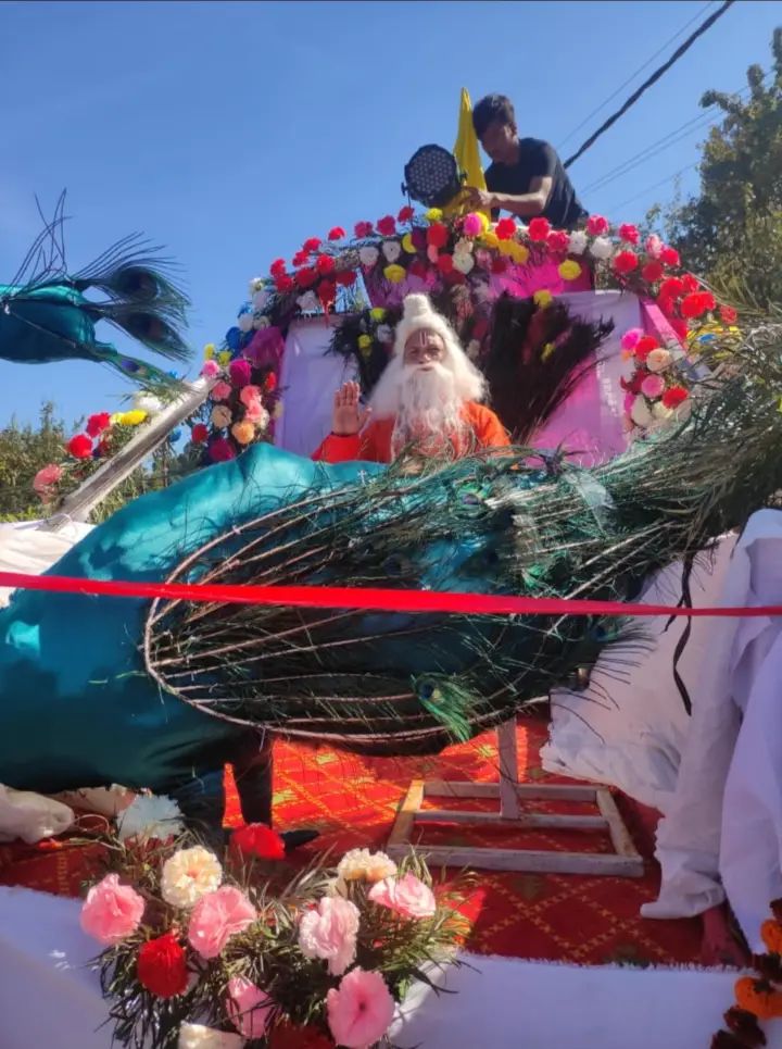 वाल्मीकि प्रकट दिवस पर निकाली भव्य शोभायात्रा