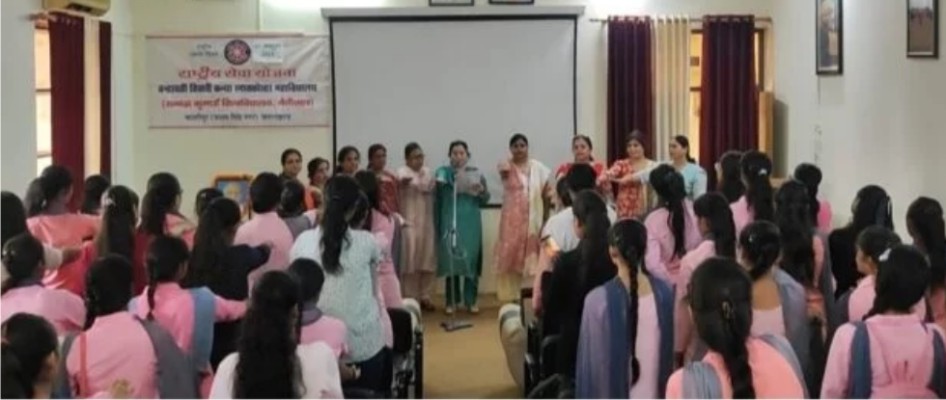 चंद्रावती तिवारी कन्या स्नातकोत्तर महाविद्यालय में राष्ट्रीय एकता दिवस कार्यक्रम का आयोजन