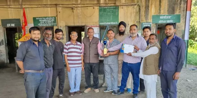 काशीपुर डिपो प्रदेश में पहले स्थान पर , देहरादून में मिला प्रशस्ति पत्र