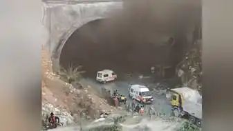 ऋषिकेश-कर्णप्रयाग रेल निर्माणाधीन सुरंग मे लगी आग