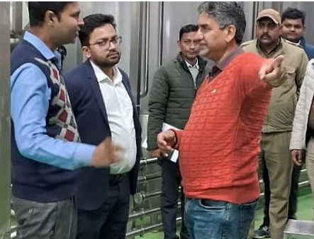 क्रियान्वयन सचिव ने किया औद्योगिक पार्कों का निरीक्षण
