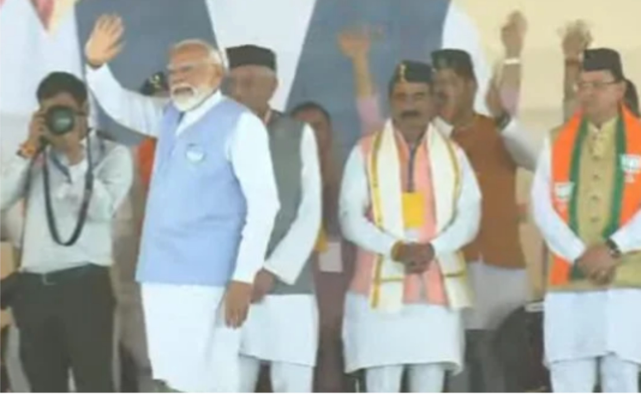चुनावी जनसभा को सम्बोधित करने पहुंचे रूद्रपुर प्रधानमंत्री नरेन्द्र मोदी