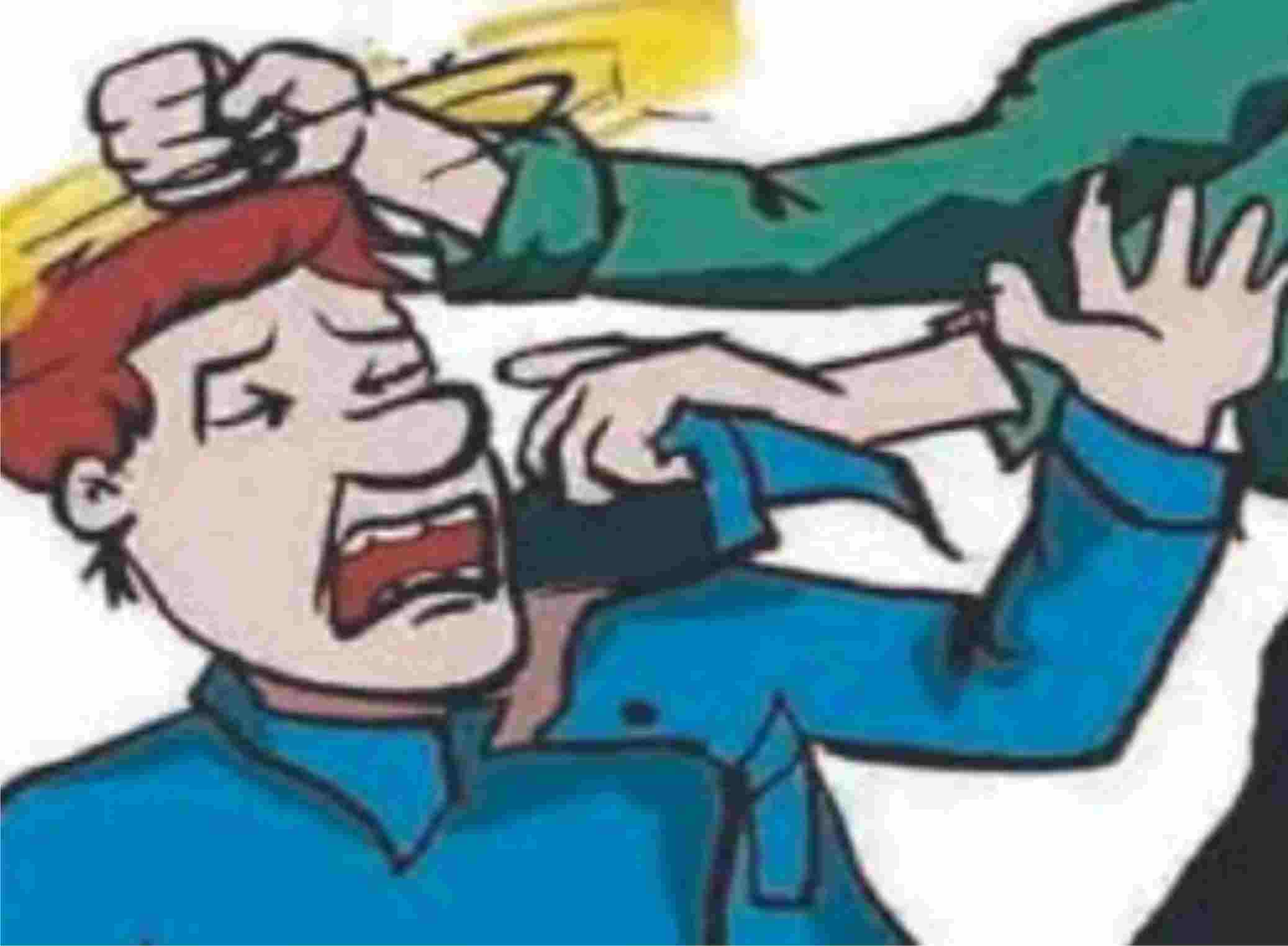 युवक की आंखों में मिर्च का स्प्रे डालकर खींची सोने की चेन