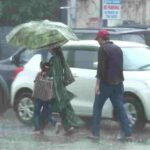 मौसम विभाग ने रेड अलर्ट किया जारी- सभी आंगनबाड़ी और सरकारी व गैर सरकारी स्कूलों की छुट्टी घोषित