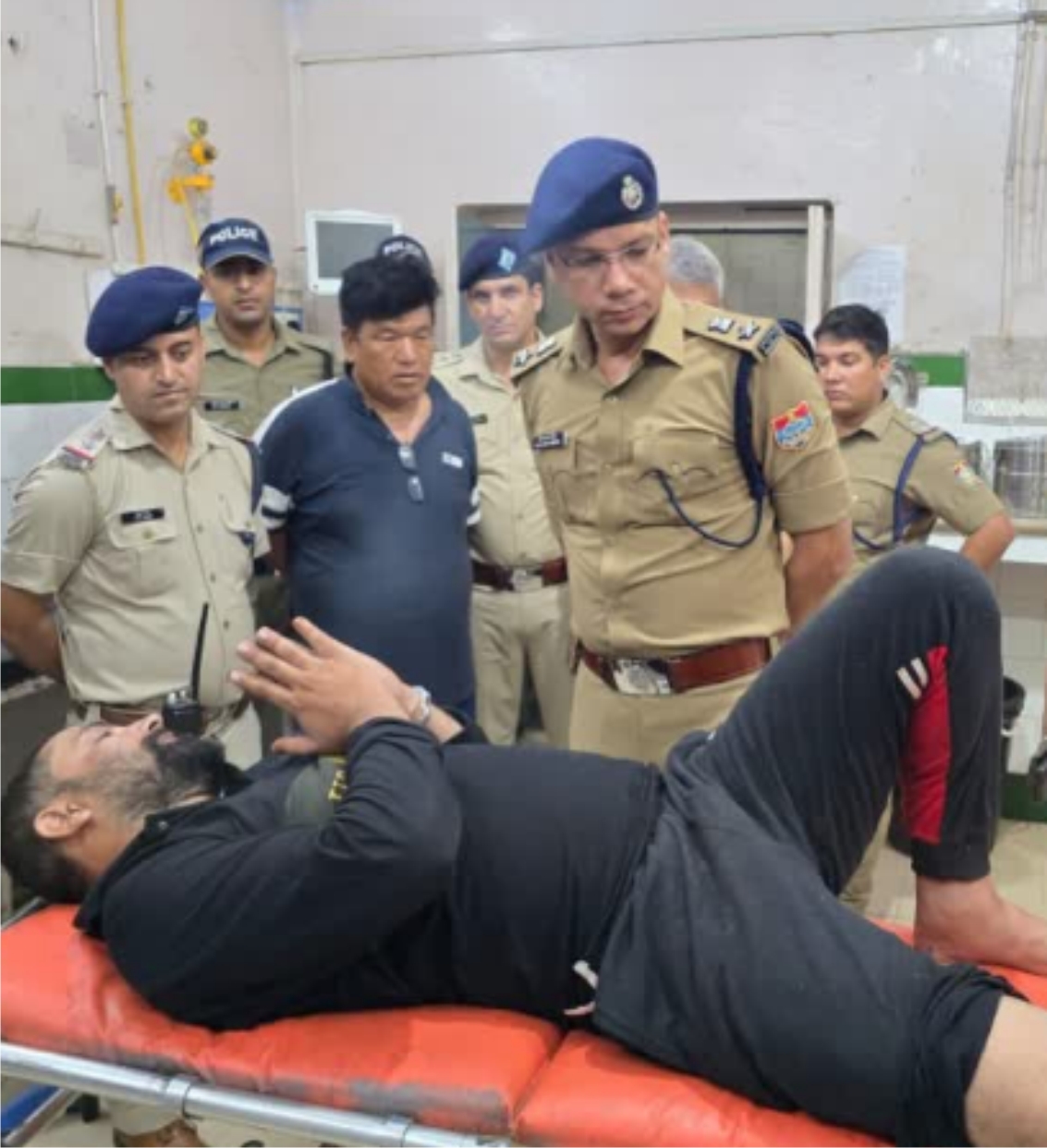 जसपुर में बदमाशों और पुलिस के बीच मुठभेड़