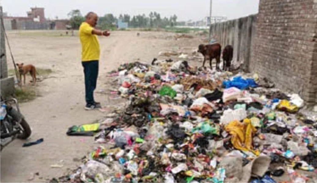 कूड़ा उठाने वाली एजेंसी नगर निगम ने किया 55 हजार रुपये का चालान