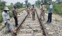लालकुआं-काशीपुर रेलमार्ग पर रेल पलटने की साजिश नाकाम