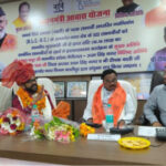 काशीपुर नगर निगम सभागार में राज्यमंत्री श्री मकवाना ने की विभागों की समीक्षा बैठक