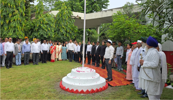 जिले में 79वां स्वतंत्रता दिवस राष्ट्रीय पर्व धूमधाम व हर्षाेल्लास से मनाया