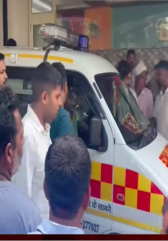 पूर्व प्रधान को अज्ञात बदमाश ने मारी गोली, चिकित्सकों ने हायर सेंटर रेफर किया