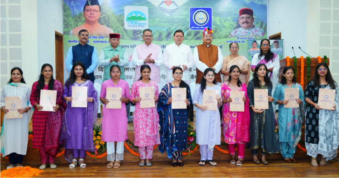 मुख्यमंत्री ने सिंचाई विभाग में 144 अभ्यर्थियों एवं उत्तराखण्ड परिवहन निगम में मृतक आश्रित कोटे के अंतर्गत 43 पात्र आश्रितों को नियुक्ति पत्र किये वितरित