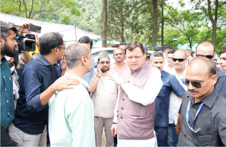 आपदा प्रभावित धराली क्षेत्र में राहत और बचाव अभियान युद्धस्तर पर जारी