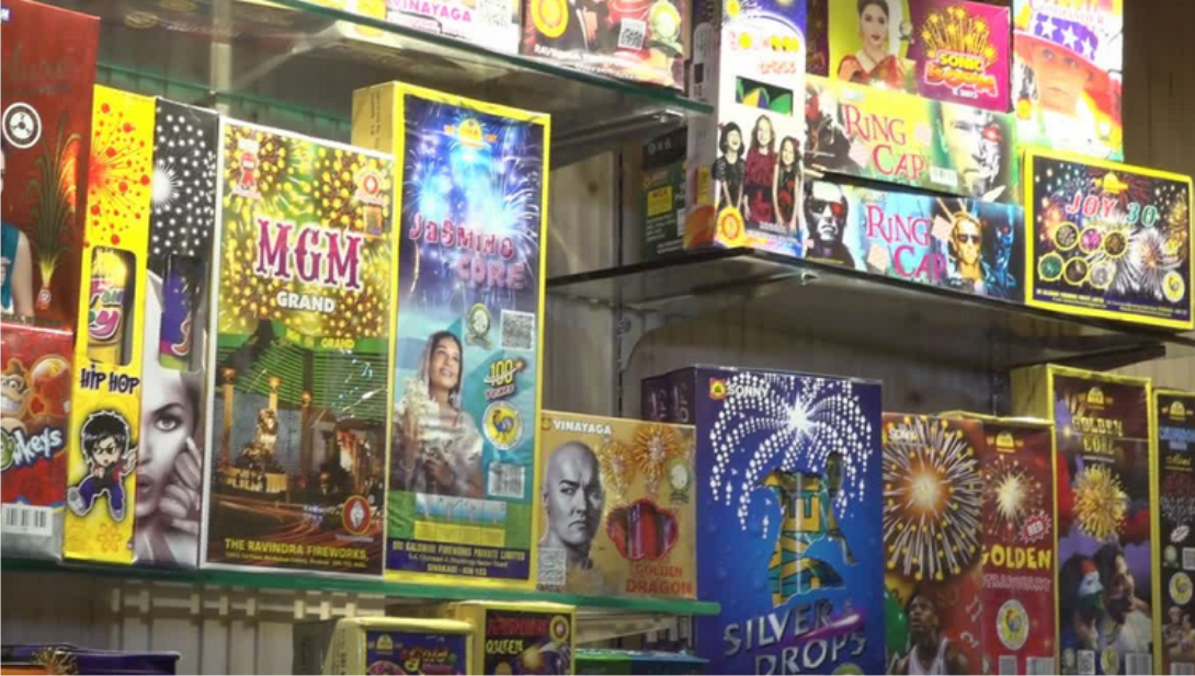 पटाखा दुकान के लिए 850 रुपए निर्धारित शुल्क तय