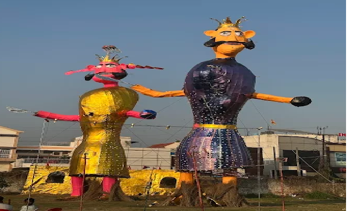 काशीपुर में रामलीला मैदान में रावण का 65 फीट और कुंभकरण का 60 फीट का पुतले का होगा दहन