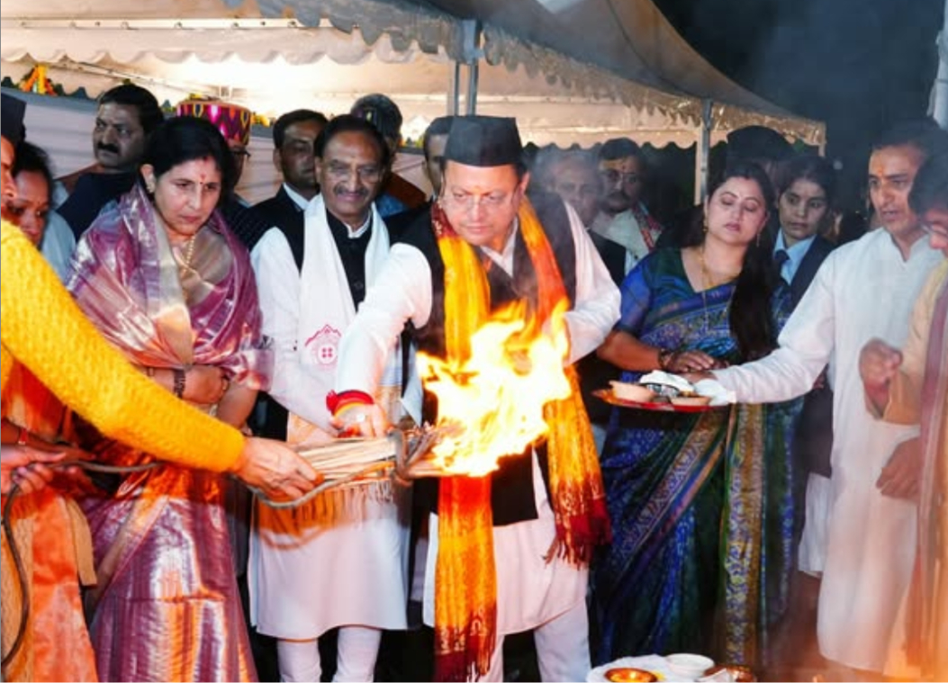 मुख्यमंत्री आवास पर इगास पर्व बड़े हर्षाेल्लास, पारंपरिक आस्था और सांस्कृतिक गौरव के साथ भव्य रूप से मनाया
