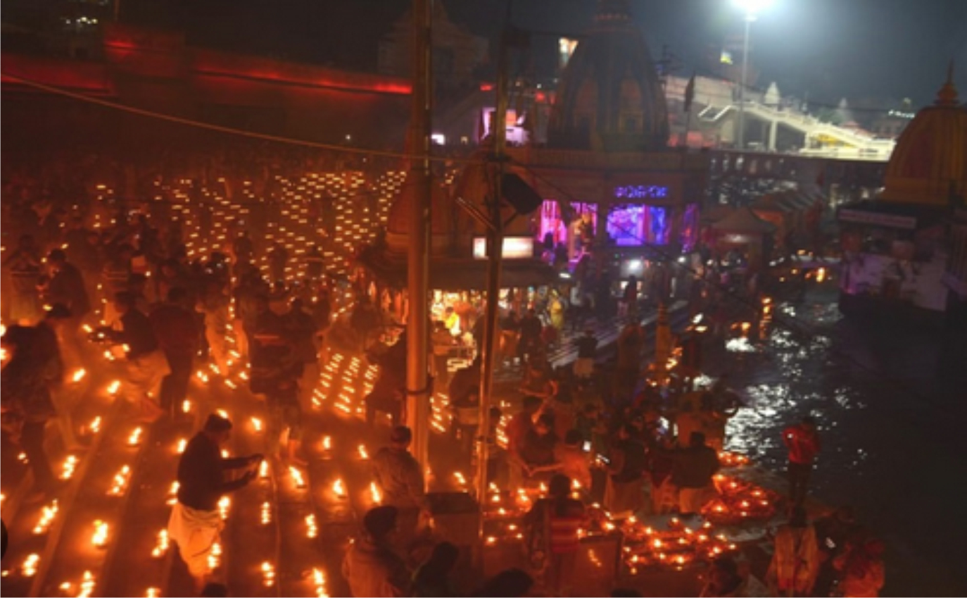 गंगा घाट पर आज प्रज्जवलित होंगे लाखों, गंगा घाट पर होंगे देवताओं के निमित्त दीपदान