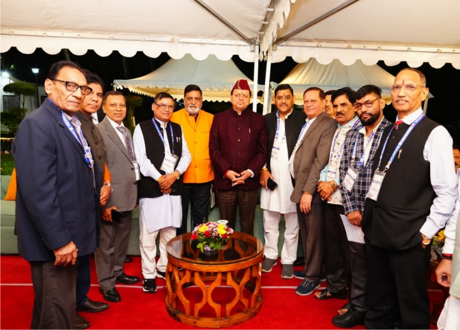 प्रवासी उत्तराखण्डी “आप भले ही दूर हों, लेकिन दिल से हमेशा उत्तराखण्ड से जुड़े हैं - मुख्यमंत्री