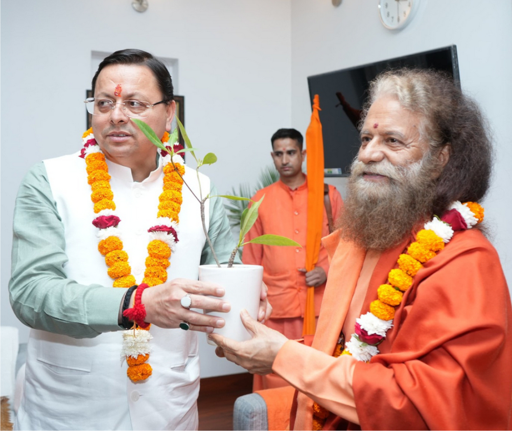 रजत जयंती वर्ष पर मुख्यमंत्री ने देशभर के प्रमुख संतों एवं धर्माचार्यों से की भेट