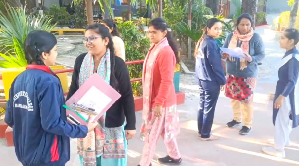 उत्तराखंड बोर्ड परीक्षा शुरू पहले दिन दिखा छात्रों में खासा उत्साह