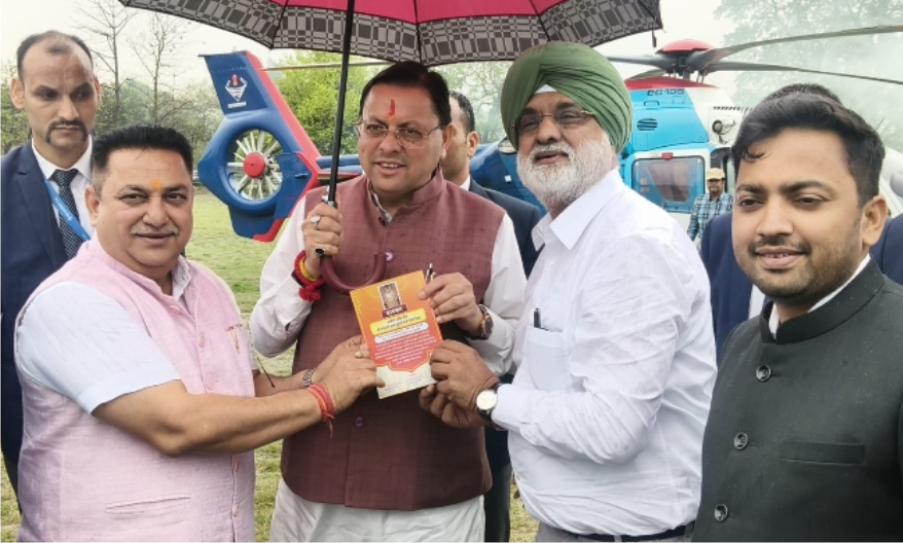 मेयर ने मुख्यमंत्री को दिया चैती मेले में आने का निमंत्रण