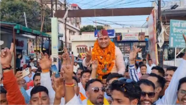 हल्द्वानी में कैबिनेट मंत्री बनने के बाद पहली बार पहुंचे राम सिंह कैड़ा का हुआ जोरदार स्वागत