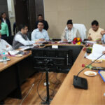 सांसद अजय भट्ट ने केन्द्र सरकार की जन कल्याणकारी योजनाओं की समीक्षा बैठक की