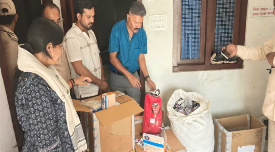 नकली आयुर्वेदिक दवा बनाने की फैक्टरी का भंडाफोड़