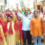 शिव मन्दिर में श्रीमद्भागवत कथा से पूर्व महिलाओं ने निकाली गई कलश यात्रा