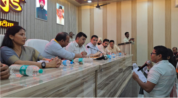 जिलाधिकारी की अध्यक्षता में आज खटीमा में तहसील दिवस का आयोजन