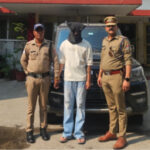 जिला बदर आरोपी लूटी गई स्कॉर्पियो के साथ गिरफ्तार