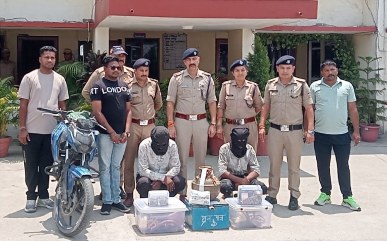 पुलिस ने किया काशीपुर के तीन मंदिरों में हुई चोरी का खुलासा