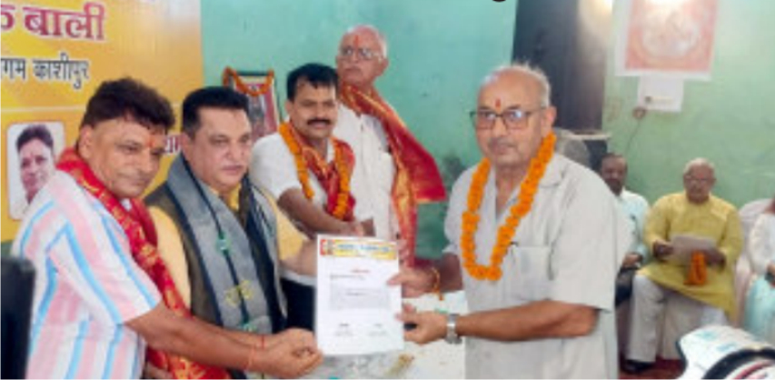 ब्राह्मण सभा समिति के नवनिर्वाचित कार्यकारिणी को महापौर दीपक बाली ने ले दिलाई शपथ
