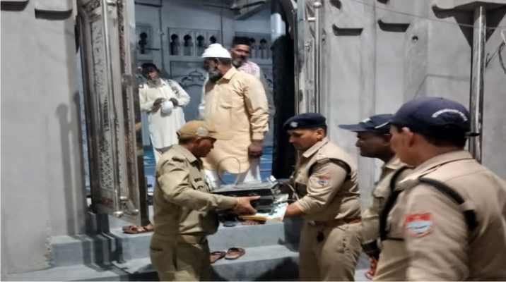 धार्मिक स्थलों में डेसिबल सीमा और समयावधि का उल्लंघन करने वाले लाउडस्पीकरों के विरुद्ध कार्रवाई शुरू