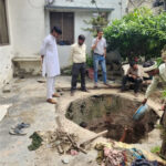 वार्ड-28 में बने कुएं की सफाई व सौंदर्यीकरण का कार्य शुरू