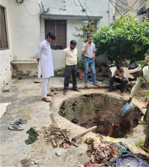 वार्ड-28 में बने कुएं की सफाई व सौंदर्यीकरण का कार्य शुरू