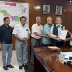 काशीपुर इंडस्ट्रियल एस्टेट एसोसिएशन के एक प्रतिनिधिमंडल ने की लीज पर आवंटित औद्योगिक भूखण्डों को फ्रीहोल्ड करने की लिये जिलाधिकारी को दिया एक ज्ञापन