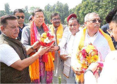 मुख्यमंत्री ने सुनीं जनसमस्याएं, अधिकारियों को दिए त्वरित समाधान के निर्देश